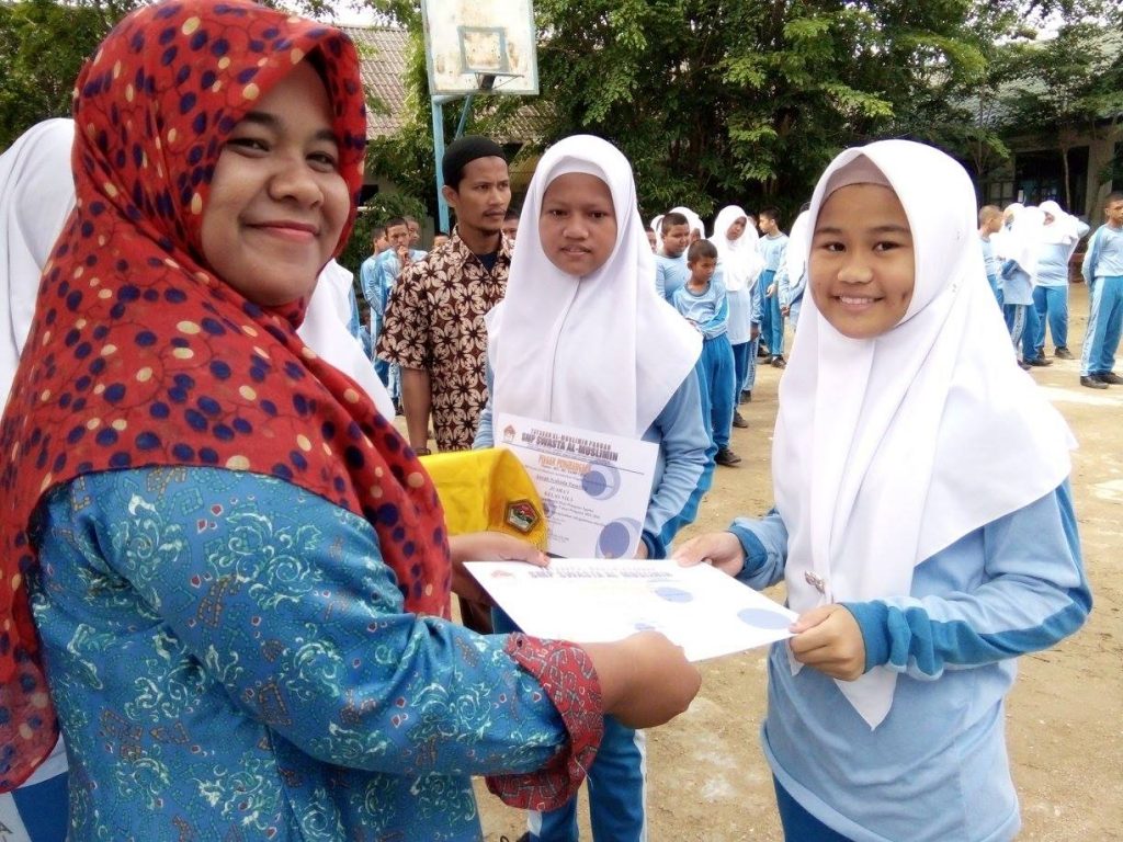 Penerimaan Rapor Sem Genap 2015-2016_03